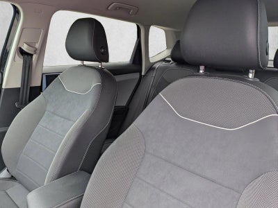 2024 Volkswagen Taos SE FWD