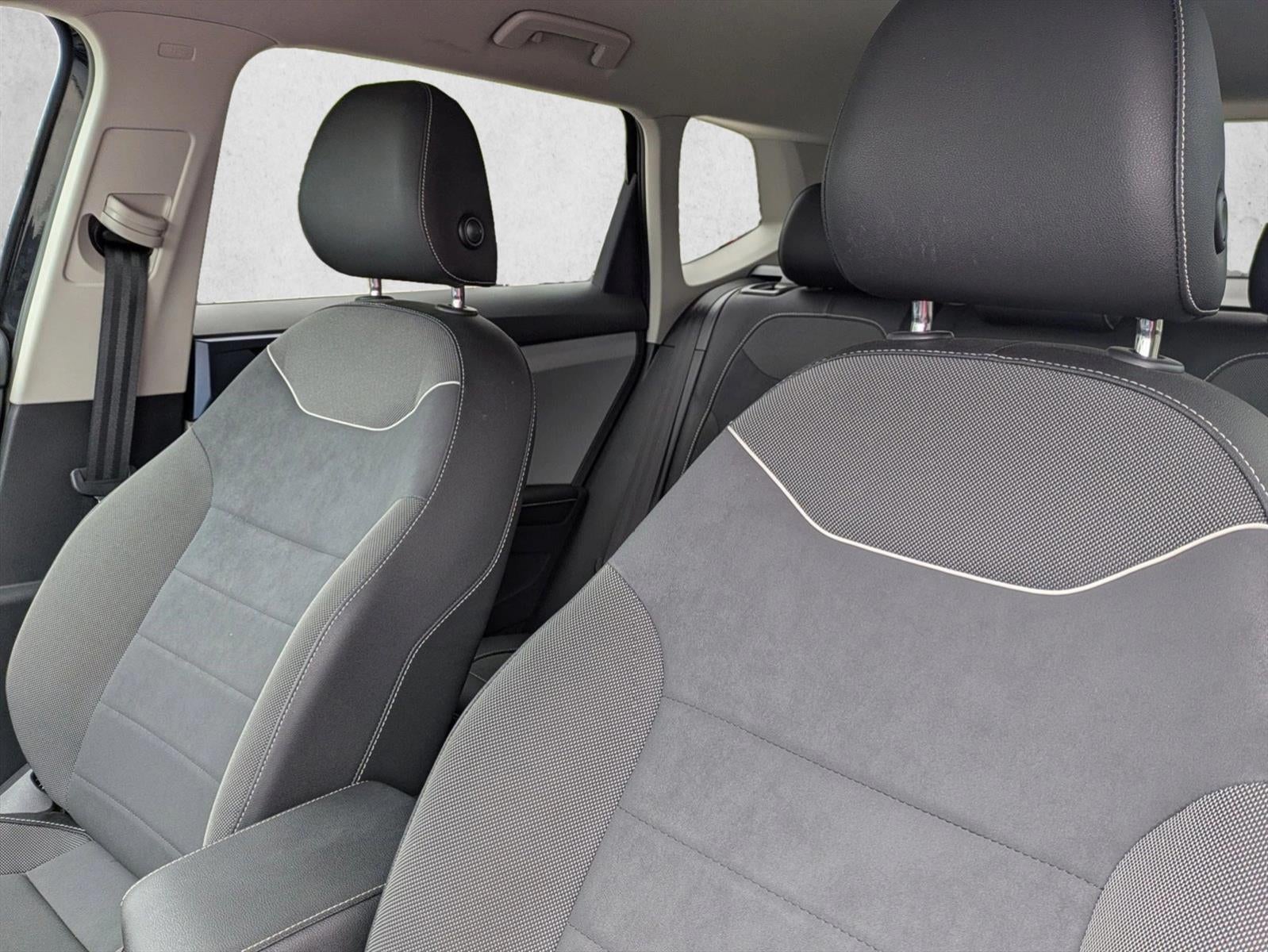 2024 Volkswagen Taos SE FWD