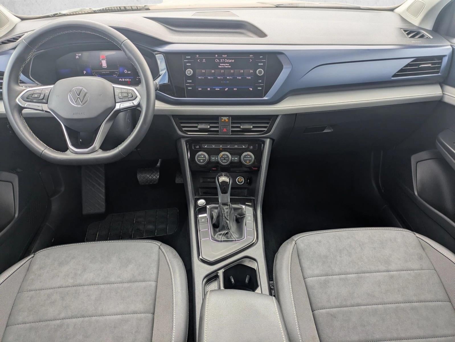 2024 Volkswagen Taos SE FWD