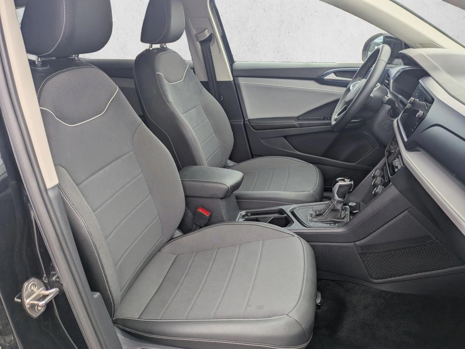 2024 Volkswagen Taos SE FWD
