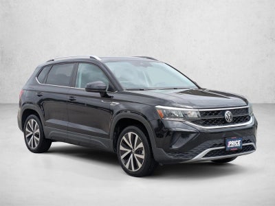 2024 Volkswagen Taos SE FWD