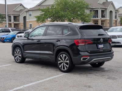 2024 Volkswagen Taos SE FWD