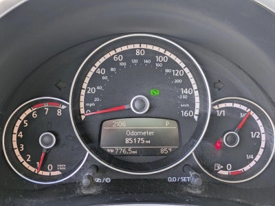 2013 Volkswagen Beetle Convertible 2dr Auto 2.5L