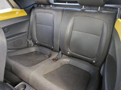 2013 Volkswagen Beetle Convertible 2dr Auto 2.5L