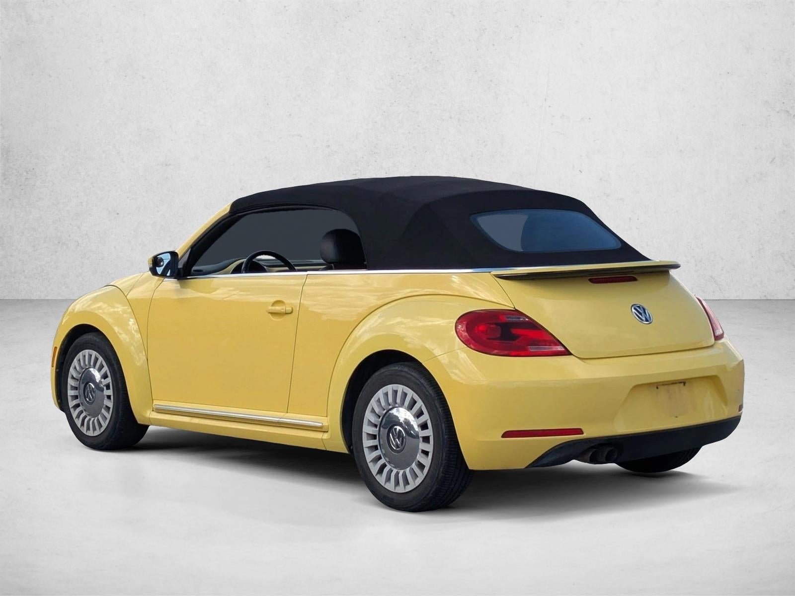 2013 Volkswagen Beetle Convertible 2dr Auto 2.5L