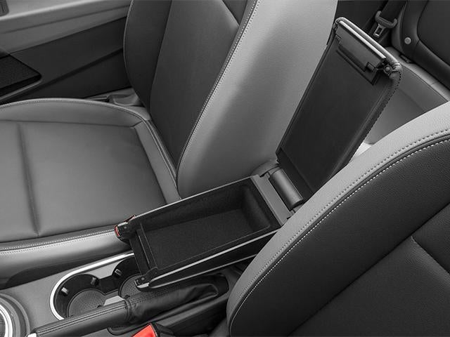 2013 Volkswagen Beetle Convertible 2dr Auto 2.5L