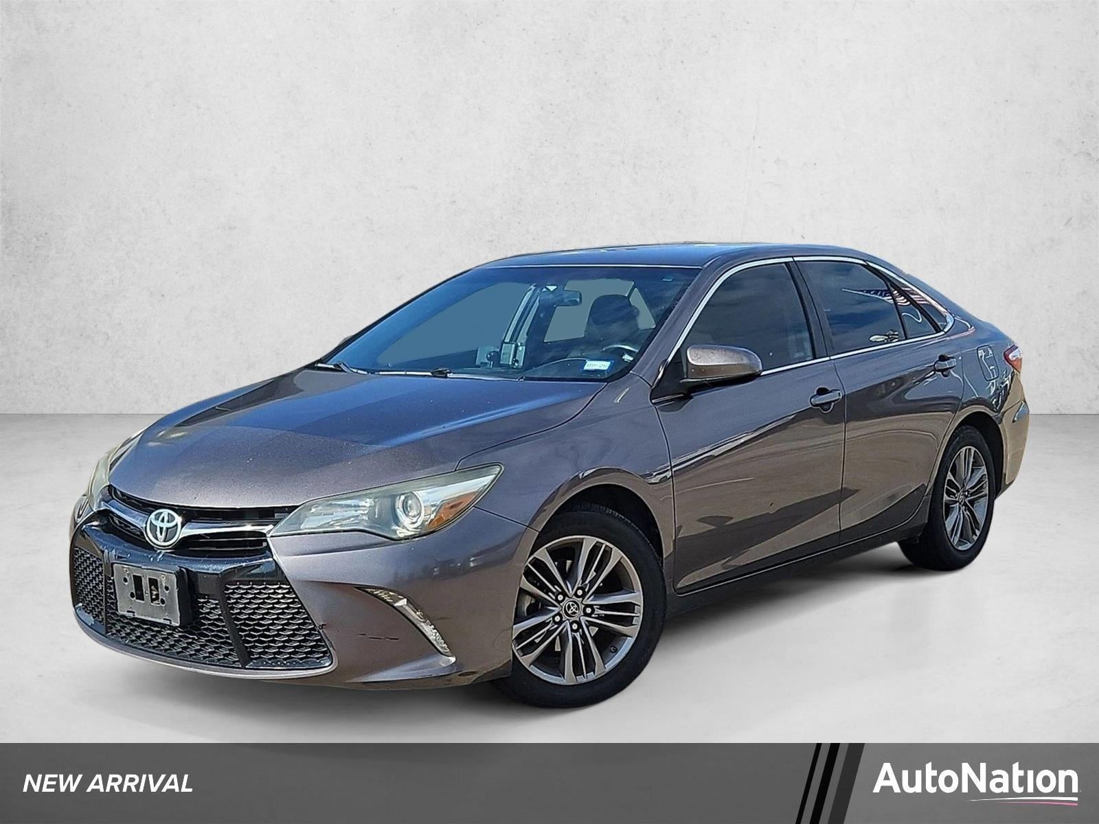 2015 Toyota Camry 4dr Sdn I4 Auto SE (SE)