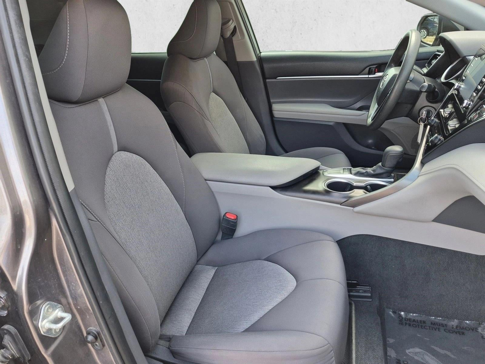 2023 Toyota Camry LE Auto (SE)