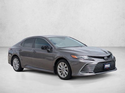 2023 Toyota Camry LE Auto (SE)