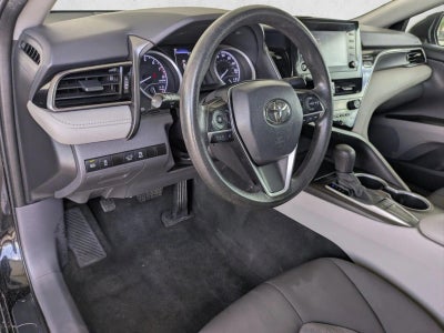 2022 Toyota Camry LE Auto (SE)