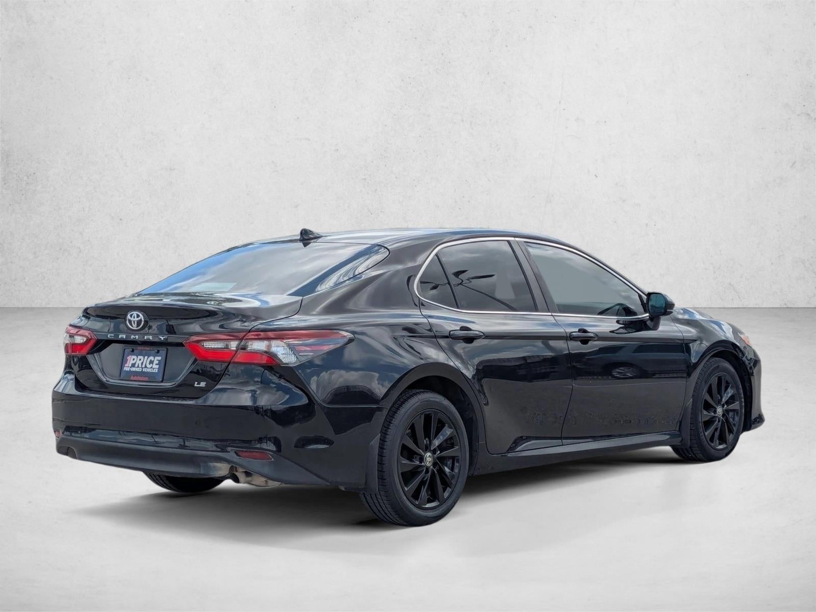 2022 Toyota Camry LE Auto (SE)