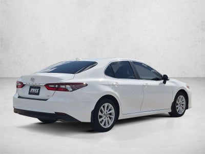 2024 Toyota Camry LE Auto (SE)