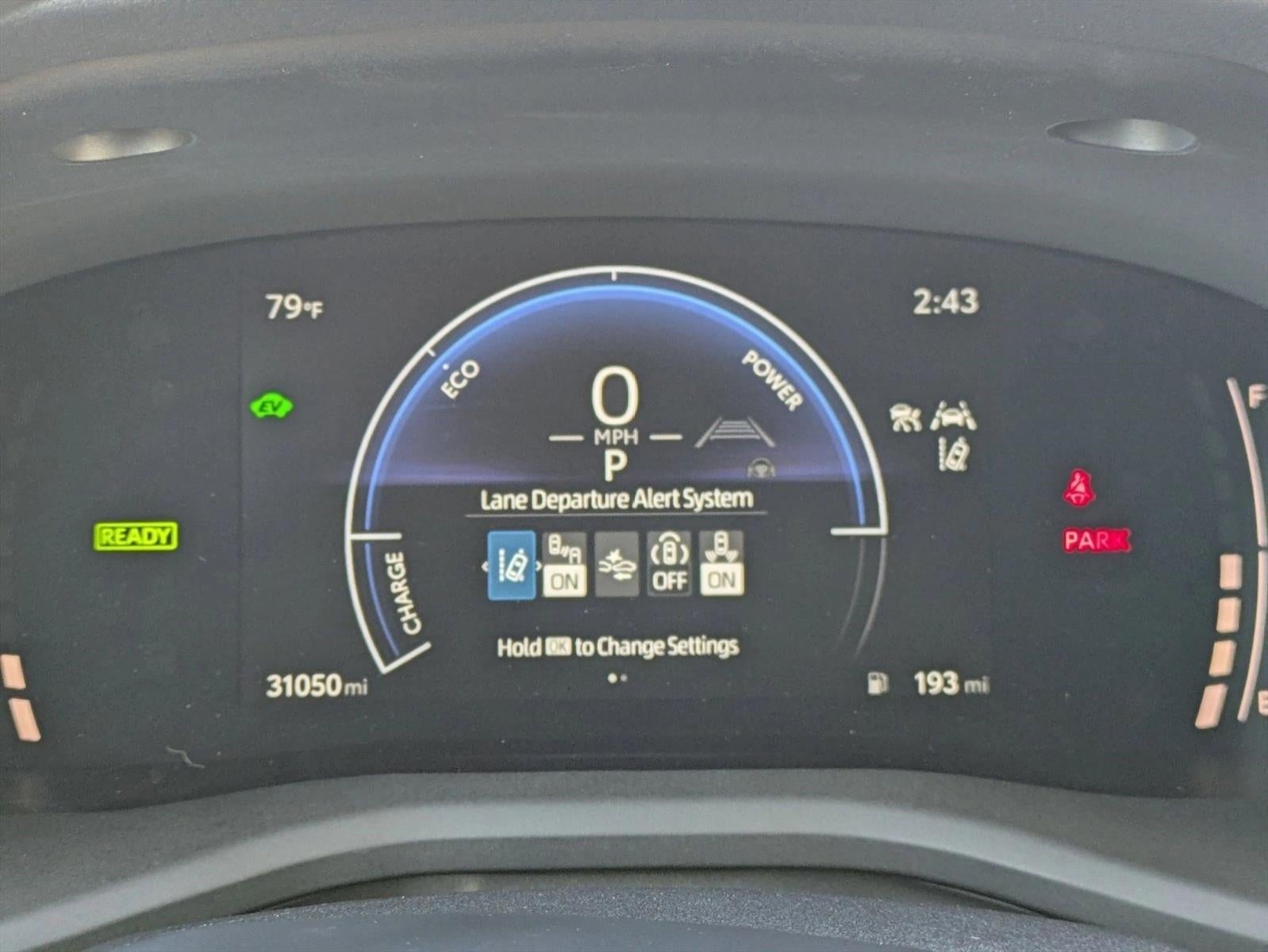 2025 Toyota Camry LE (SE)