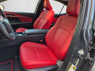 2025 Toyota Camry XSE (Natl)