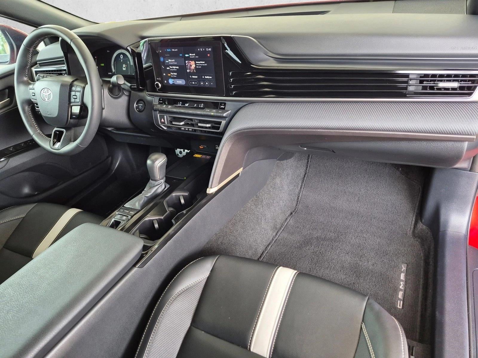 2025 Toyota Camry SE (Natl)
