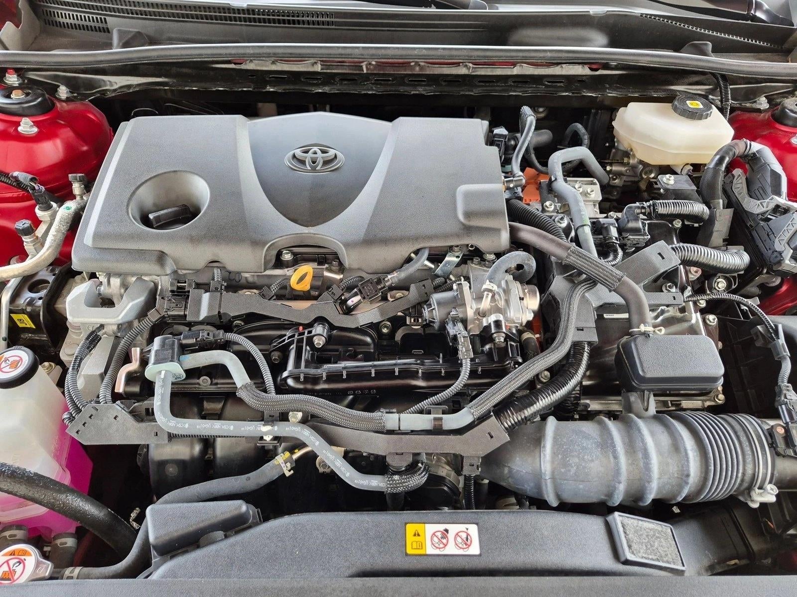 2025 Toyota Camry SE (Natl)