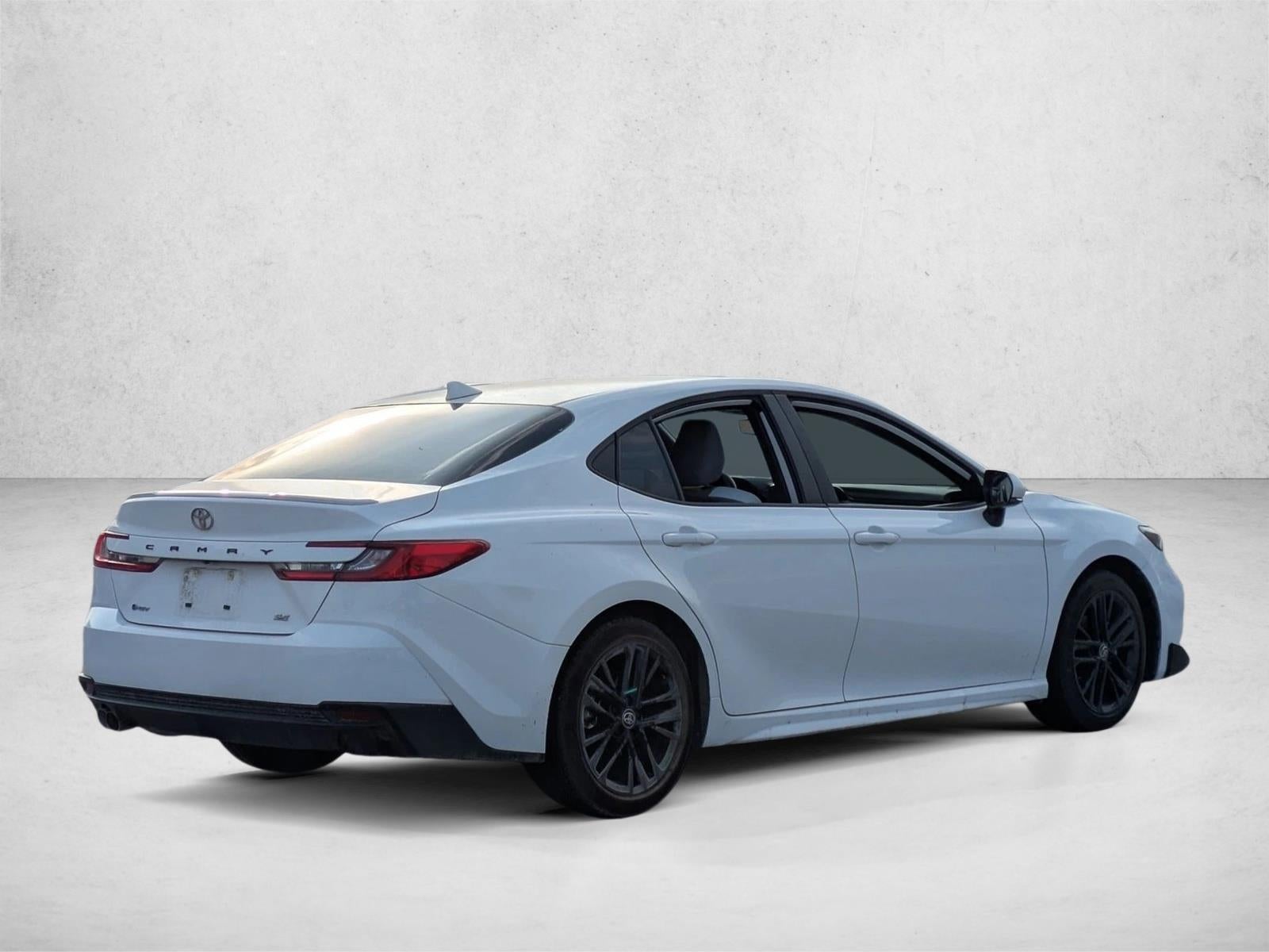 2025 Toyota Camry SE (SE)