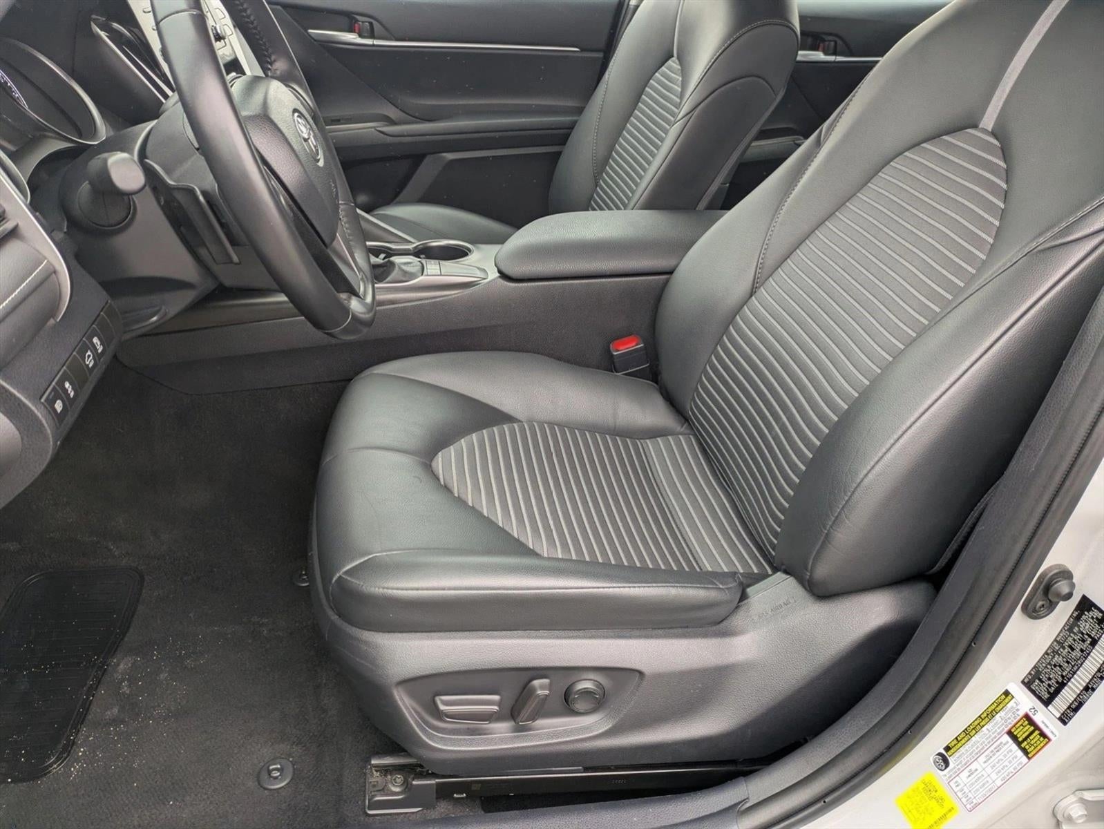 2024 Toyota Camry SE Auto (SE)