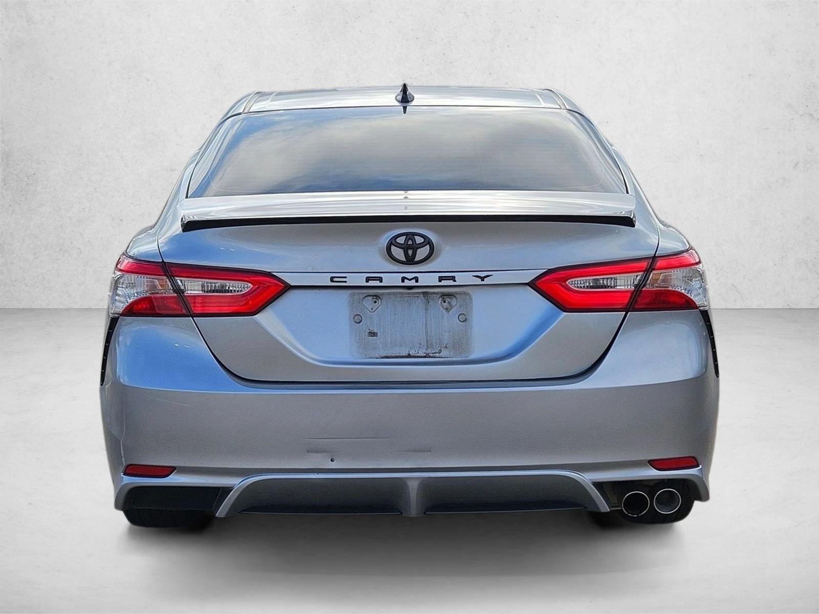 2020 Toyota Camry SE Nightshade Auto (Natl)