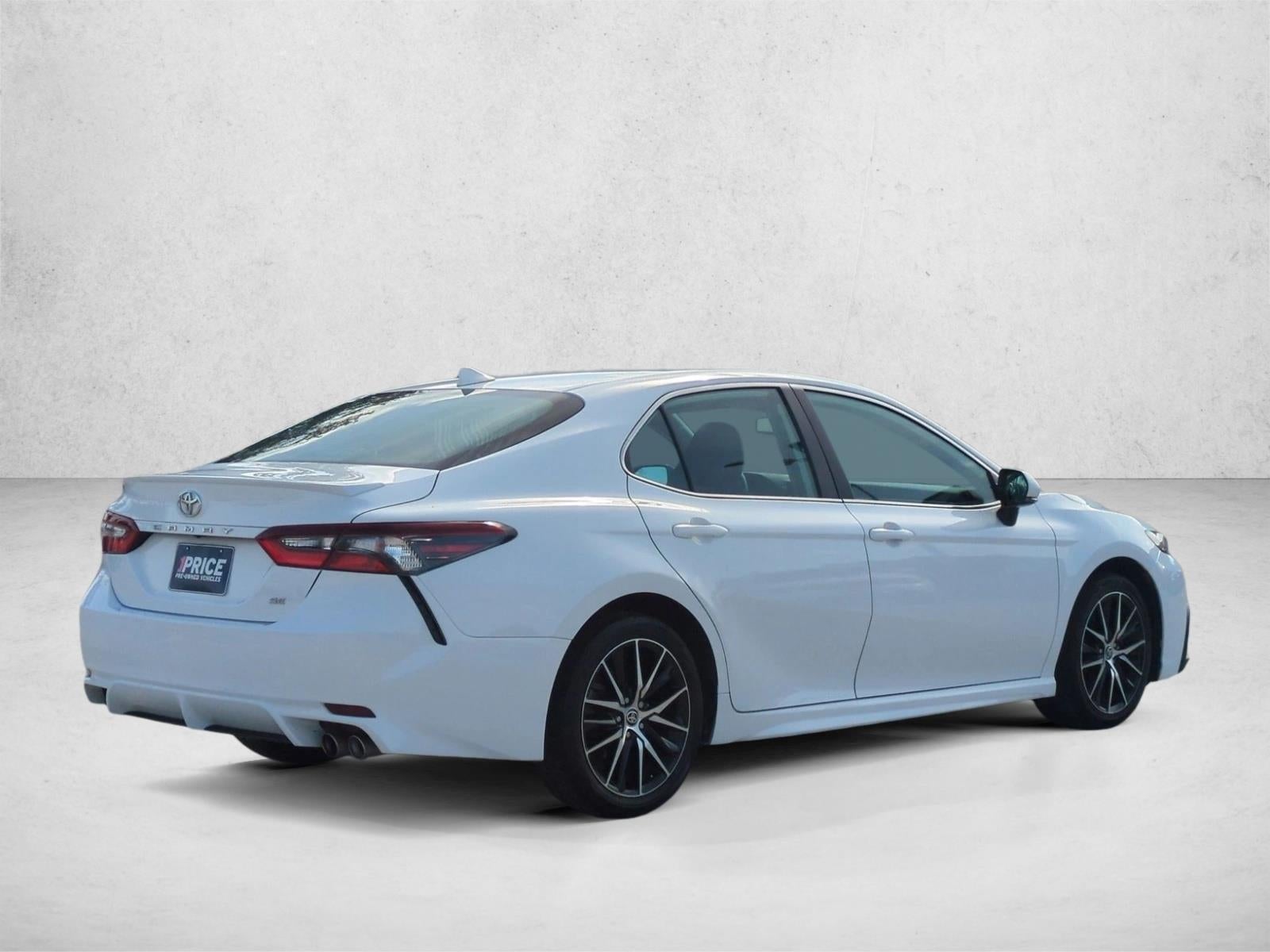 2024 Toyota Camry SE Auto (SE)