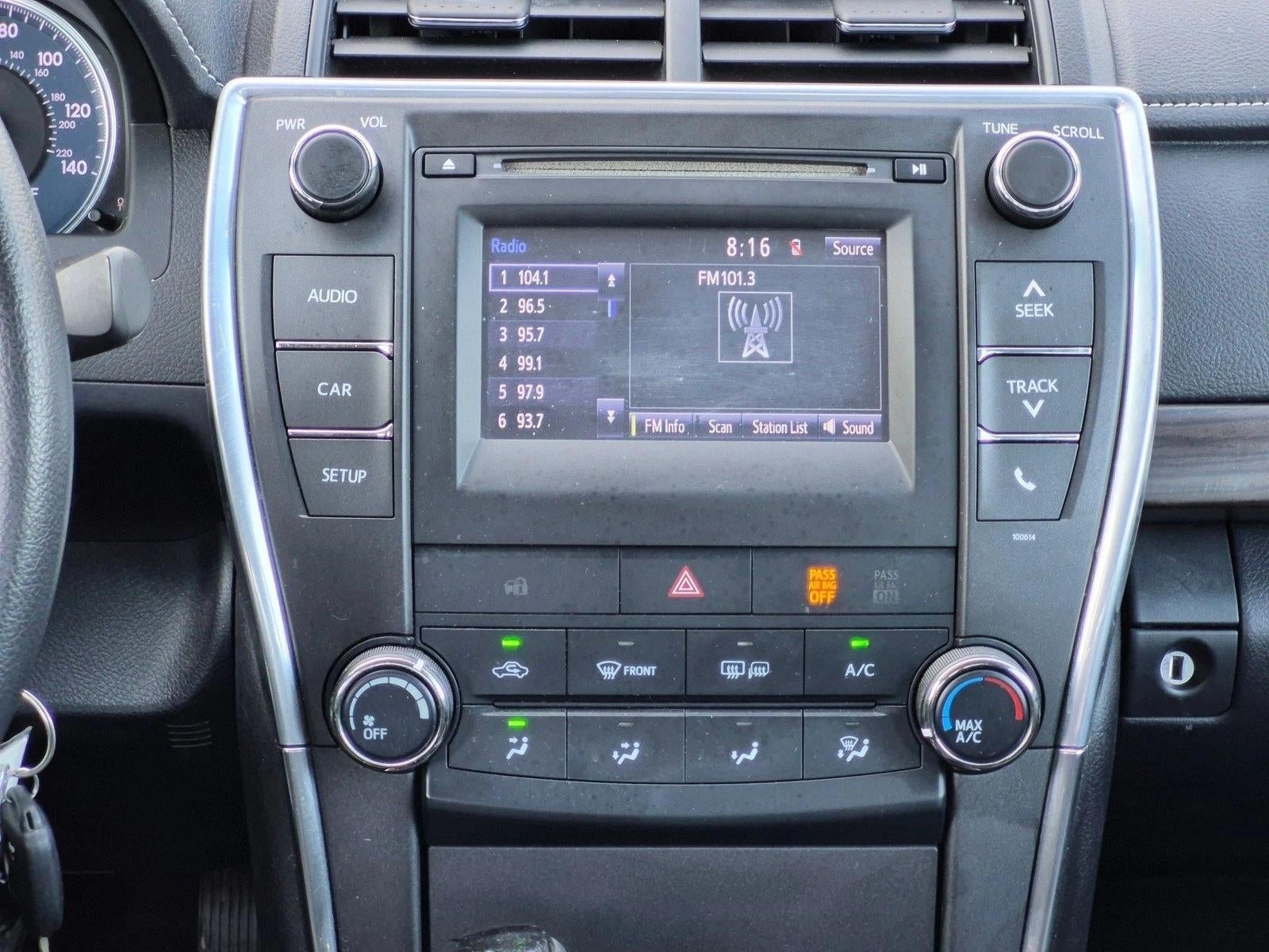 2016 Toyota Camry 4dr Sdn I4 Auto LE (SE)