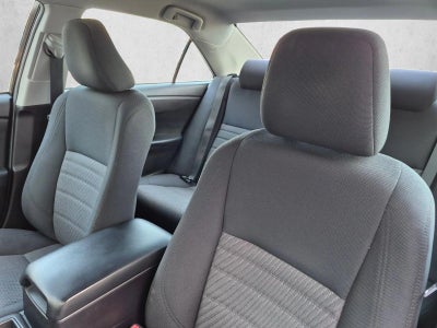 2016 Toyota Camry 4dr Sdn I4 Auto LE (SE)