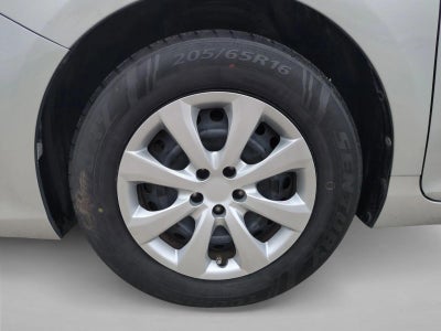 2016 Toyota Camry 4dr Sdn I4 Auto LE (SE)