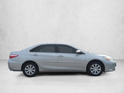 2016 Toyota Camry 4dr Sdn I4 Auto LE (SE)