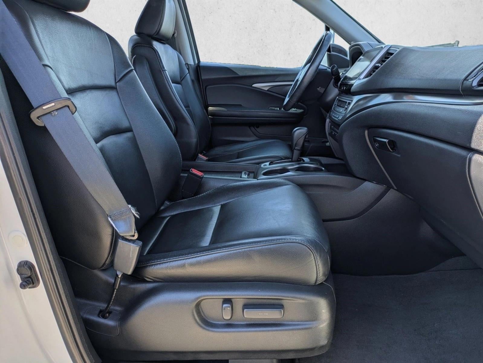 2018 Honda Pilot EX-L w/RES 2WD