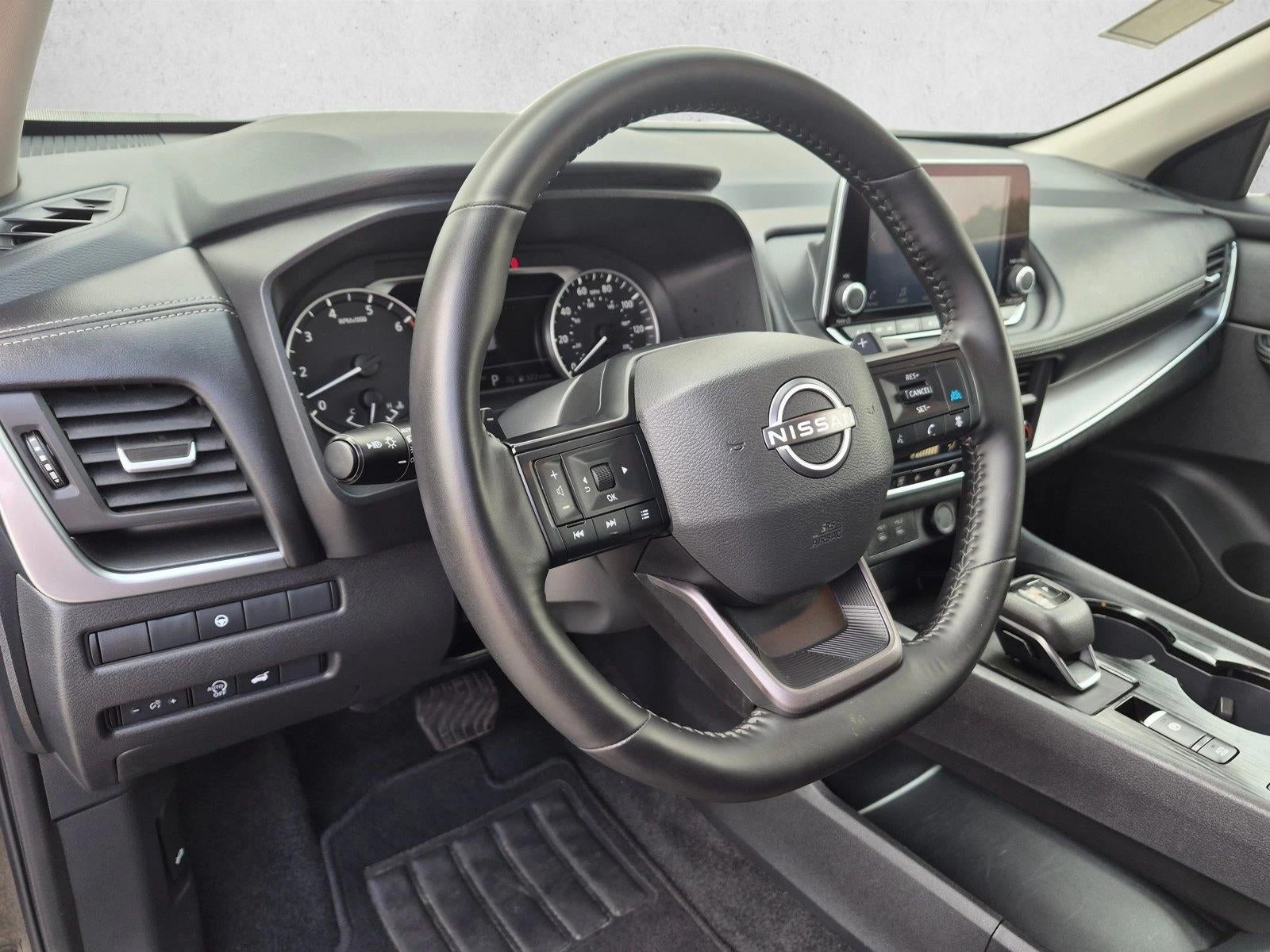 2025 Nissan Rogue FWD SV