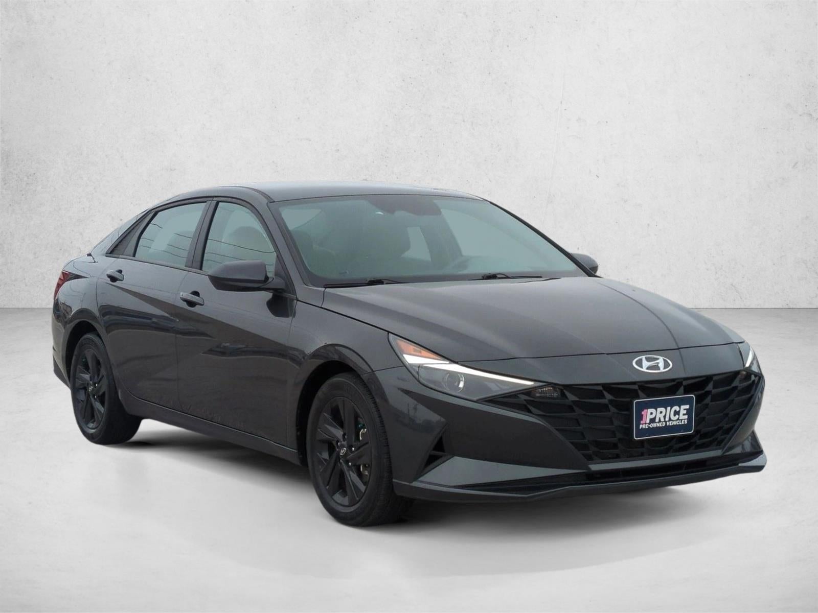 2023 Hyundai ELANTRA SEL IVT