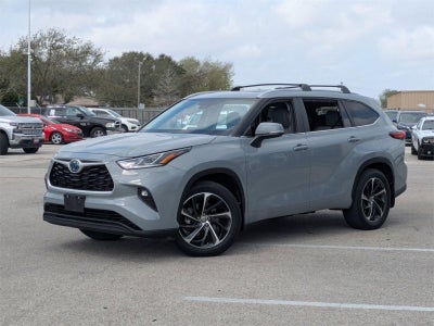 2023 Toyota Highlander Hybrid Bronze Edition FWD (Natl)