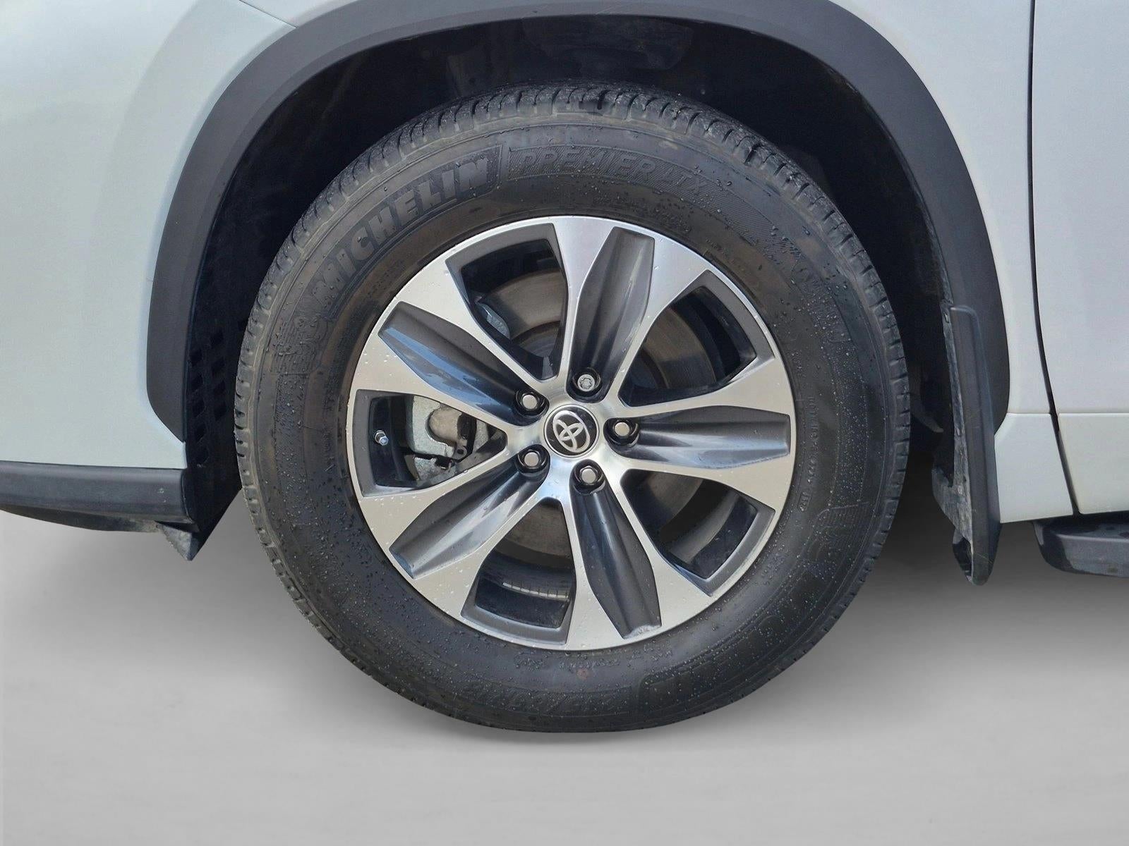 2024 Toyota Highlander XLE FWD (Natl)