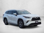 2024 Toyota Highlander XLE FWD (Natl)