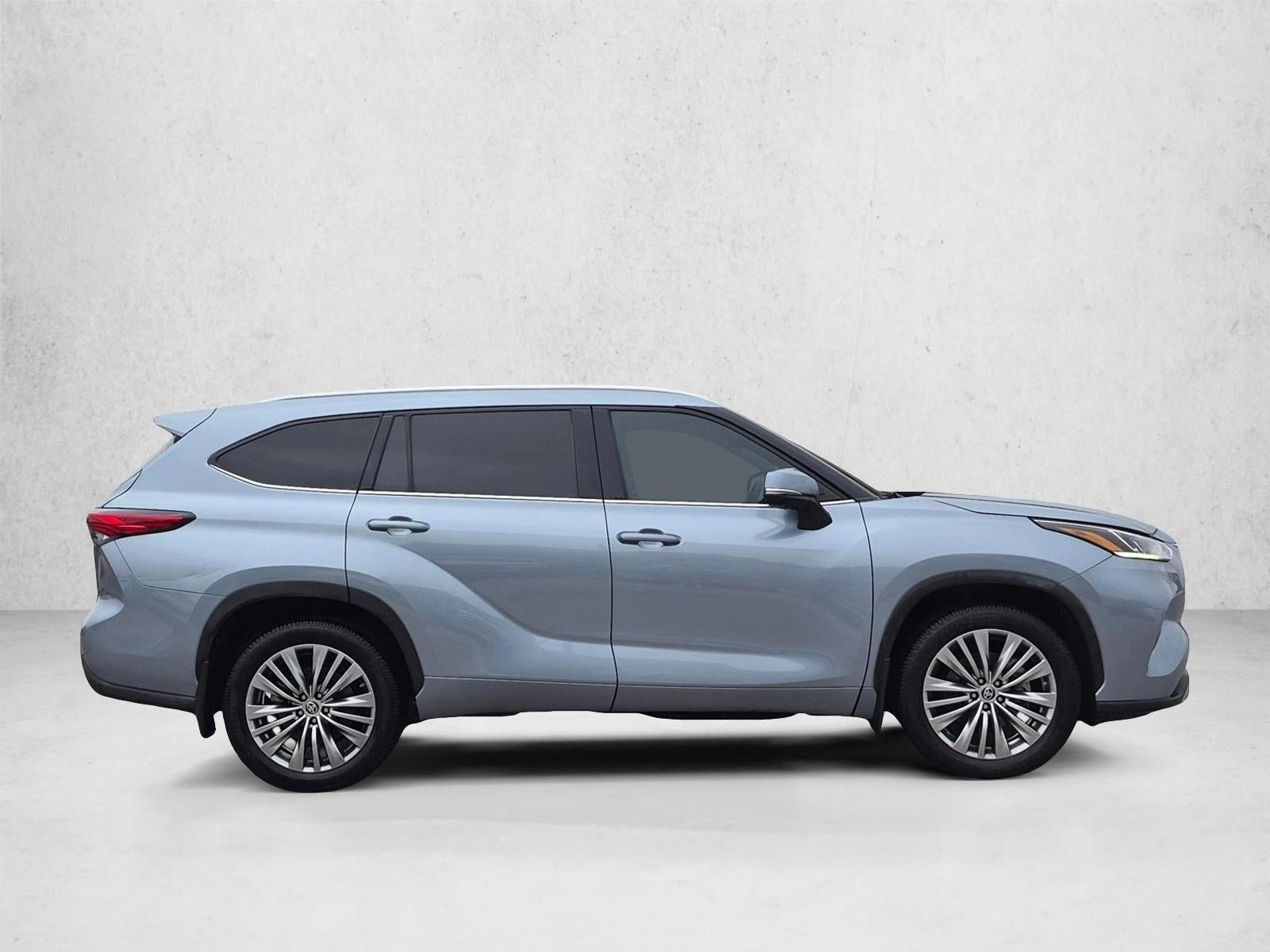 2023 Toyota Highlander Platinum FWD (Natl)