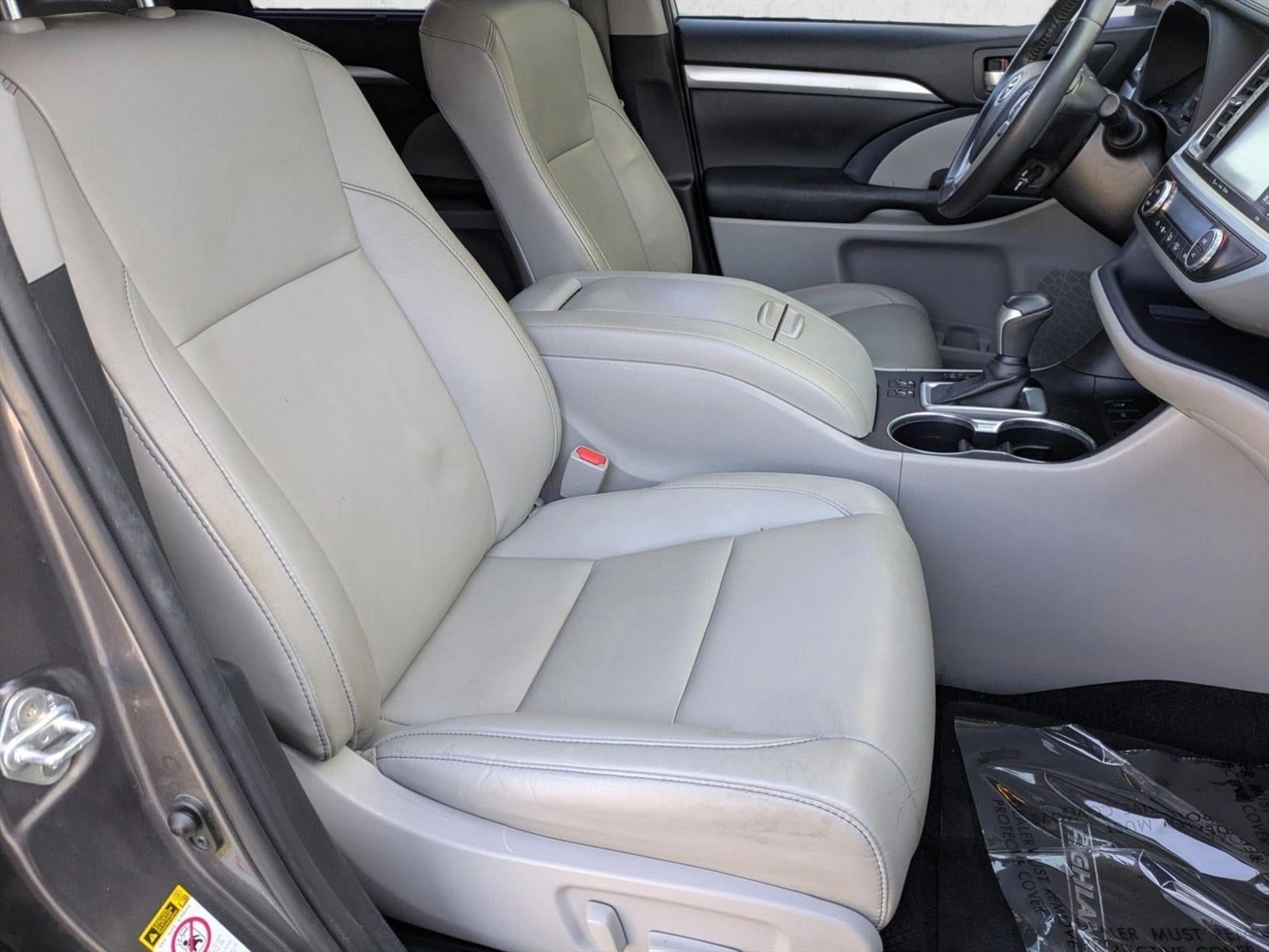 2019 Toyota Highlander XLE V6 FWD (Natl)