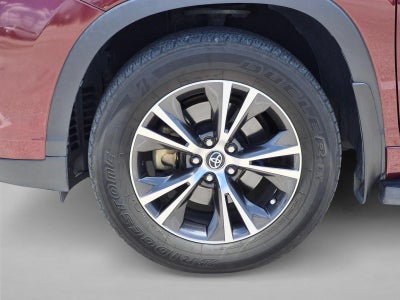 2017 Toyota Highlander LE Plus V6 FWD (SE)