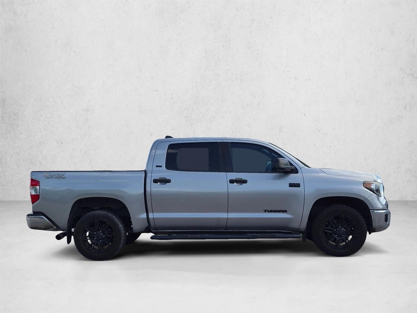 2020 Toyota Tundra 4WD 4WD SR5 CrewMax 5.5' Bed 5.7L (SE)
