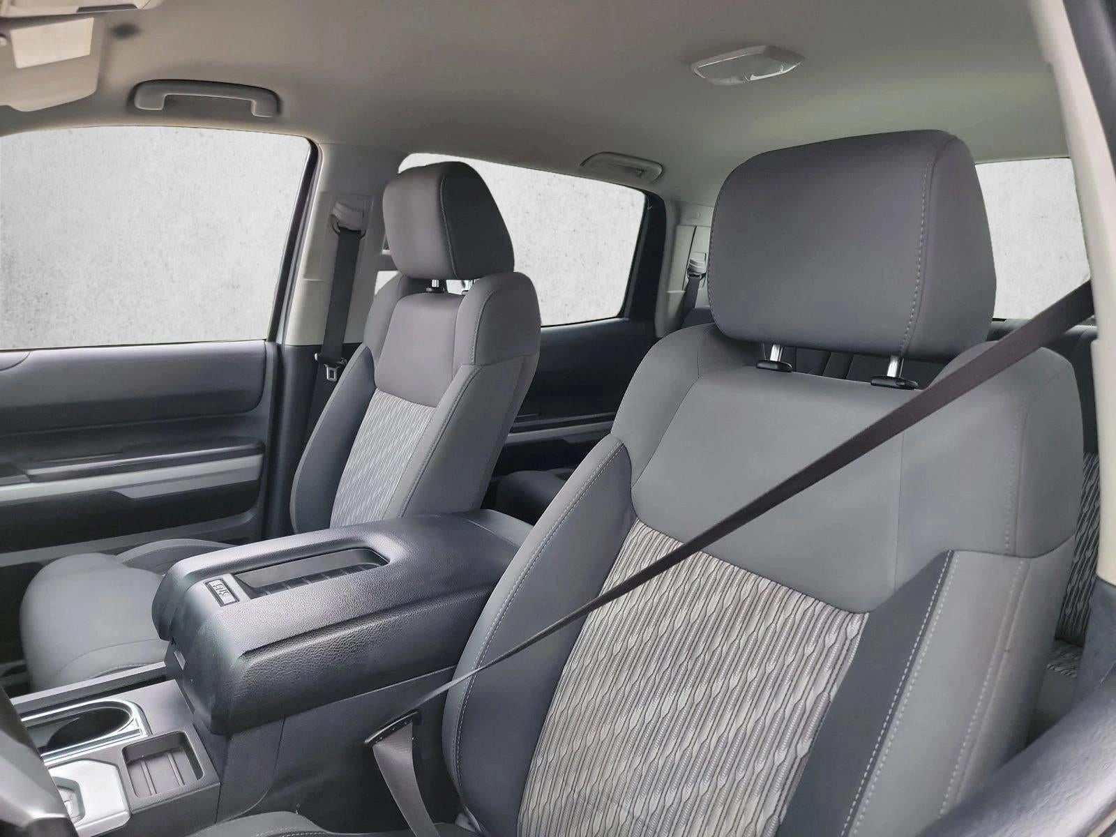 2021 Toyota Tundra 2WD 2WD SR5 CrewMax 5.5' Bed 5.7L (SE)