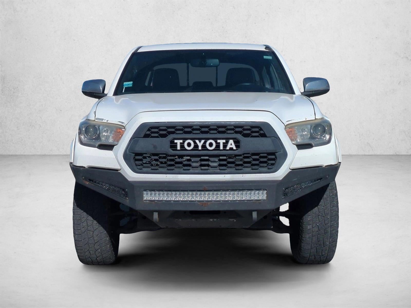 2017 Toyota Tacoma Limited Double Cab 5' Bed V6 4x4 AT (Natl)