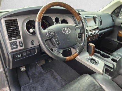 2013 Toyota Tundra 4WD Truck 4WD CrewMax Short Bed 5.7L FFV Platinum (Natl)