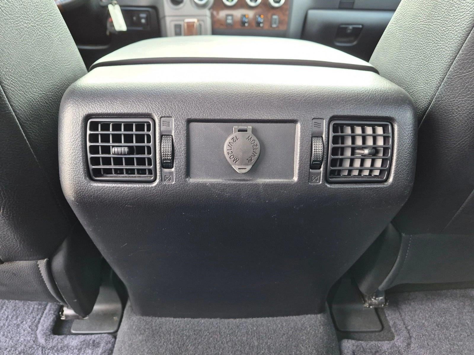 2013 Toyota Tundra 4WD Truck 4WD CrewMax Short Bed 5.7L FFV Platinum (Natl)