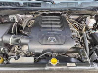2013 Toyota Tundra 4WD Truck 4WD CrewMax Short Bed 5.7L FFV Platinum (Natl)