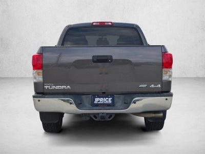 2013 Toyota Tundra 4WD Truck 4WD CrewMax Short Bed 5.7L FFV Platinum (Natl)