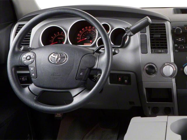 2013 Toyota Tundra 4WD Truck 4WD CrewMax Short Bed 5.7L FFV Platinum (Natl)