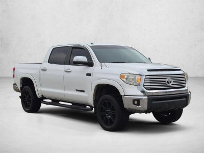 2017 Toyota Tundra 4WD 4WD Limited CrewMax 5.5' Bed 5.7L FFV (SE)