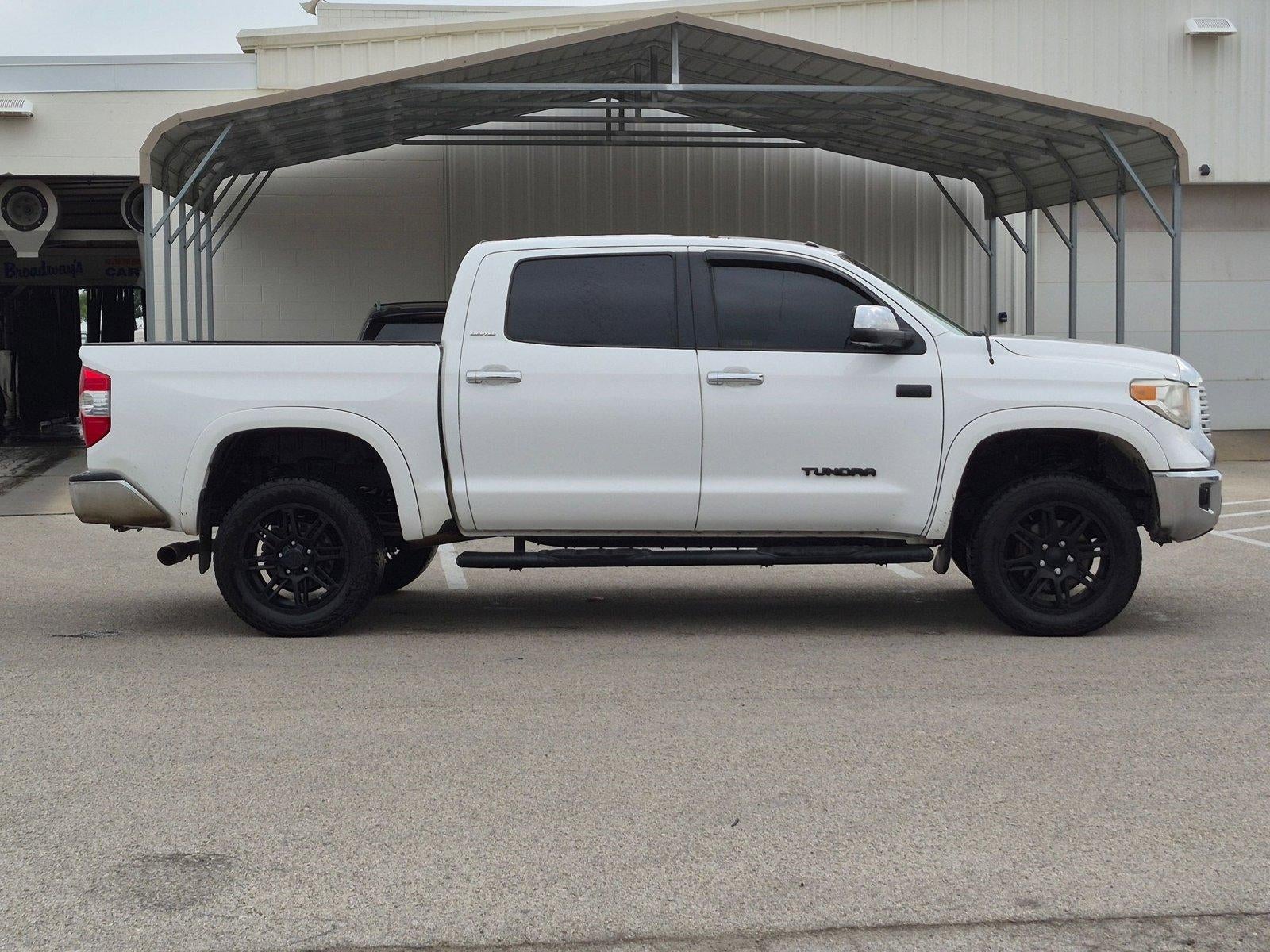 2017 Toyota Tundra 4WD 4WD Limited CrewMax 5.5' Bed 5.7L FFV (SE)
