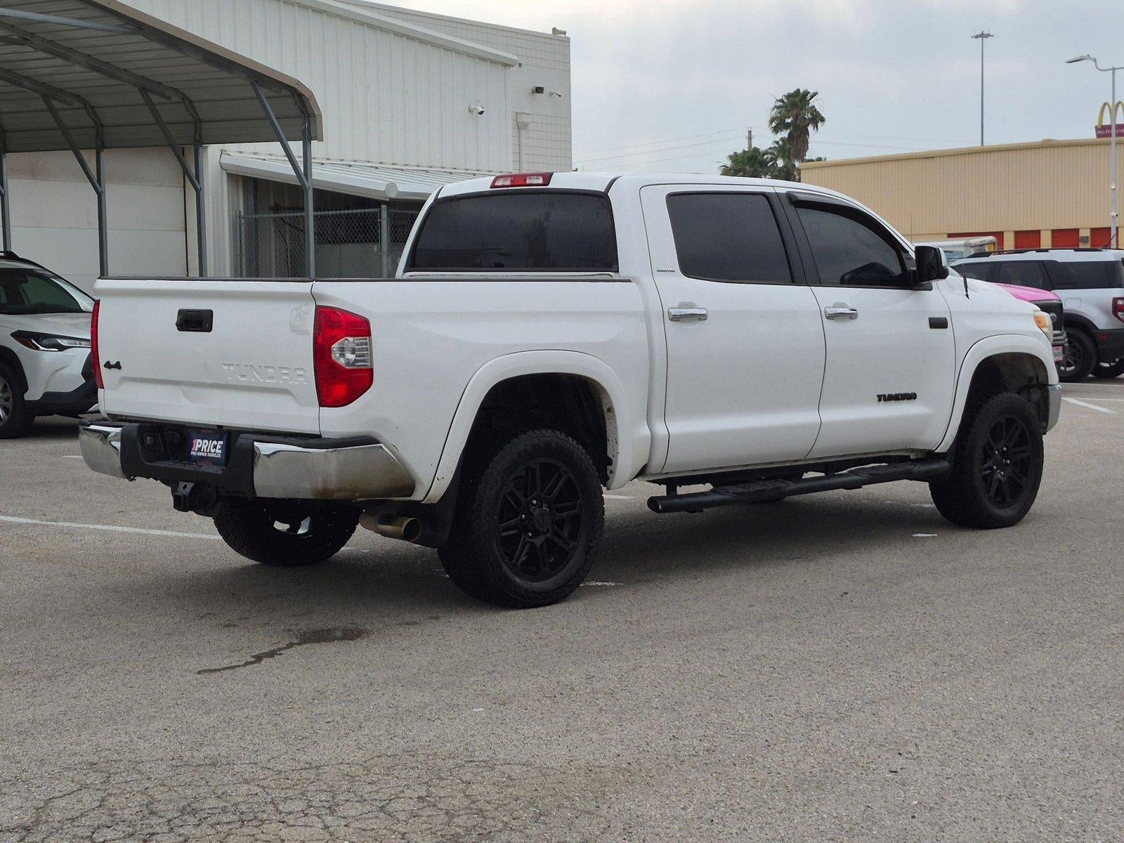 2017 Toyota Tundra 4WD 4WD Limited CrewMax 5.5' Bed 5.7L FFV (SE)