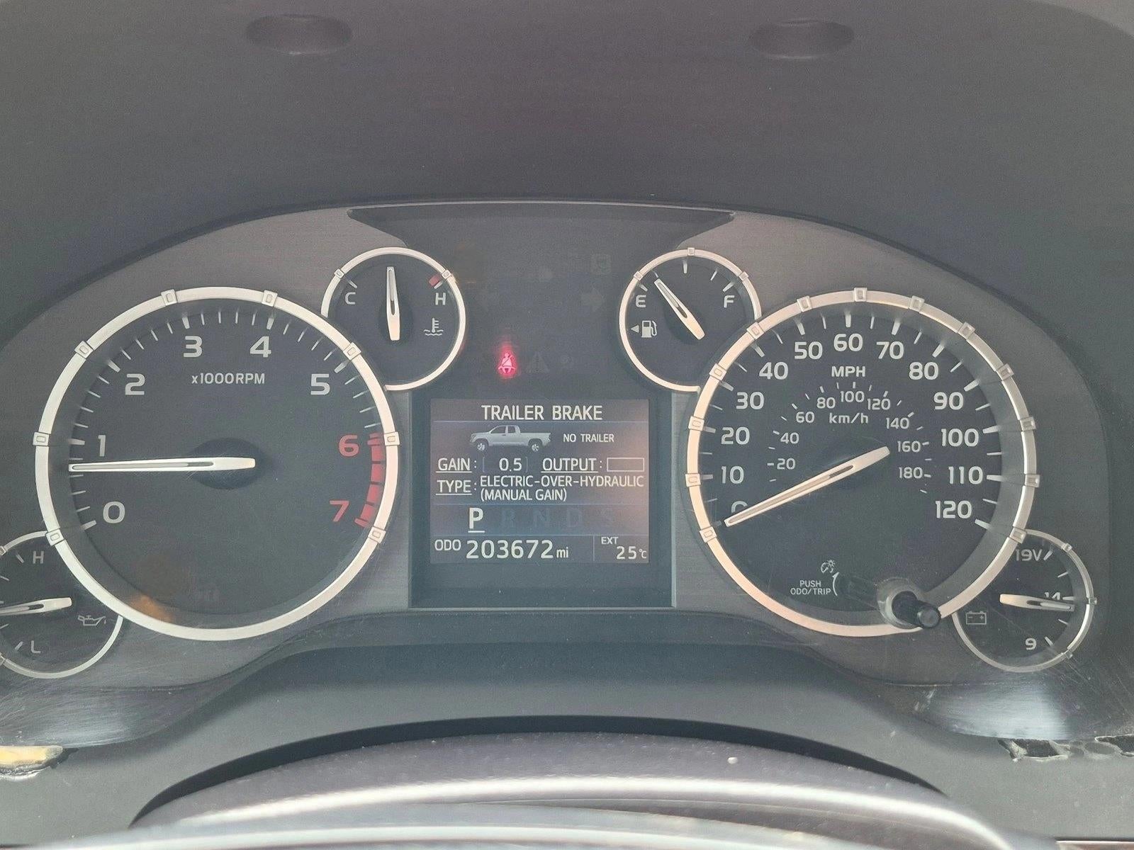 2017 Toyota Tundra 4WD 4WD Limited CrewMax 5.5' Bed 5.7L FFV (SE)