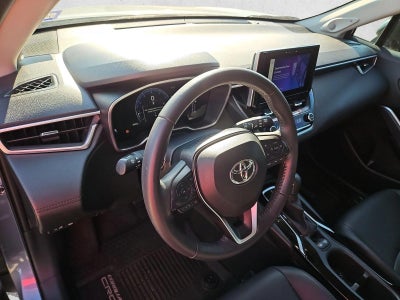 2024 Toyota Corolla Cross XLE 2WD (Natl)